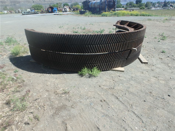 Canadian Allis Chalmers 9' X 7' (2.7m X 2m) Ball Mill, 400 Hp)